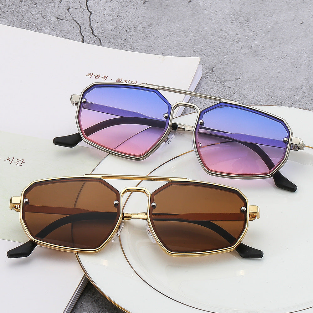 High-grade Irregular To Make Big Face Thin-looked UV-proof Sunglasses